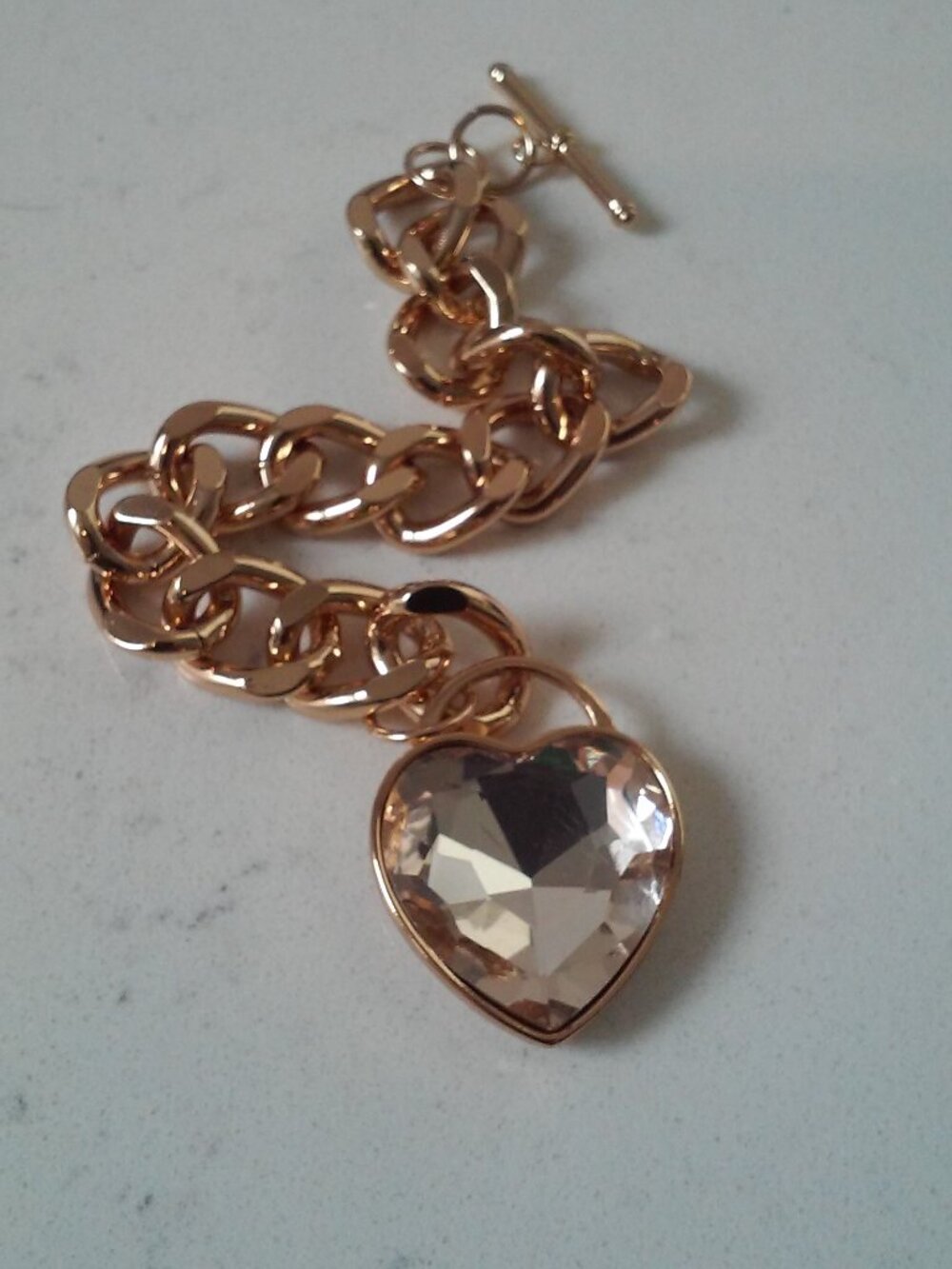 Thick Chain Heart Bracelet, Rhinestone - Picture 9 of 11